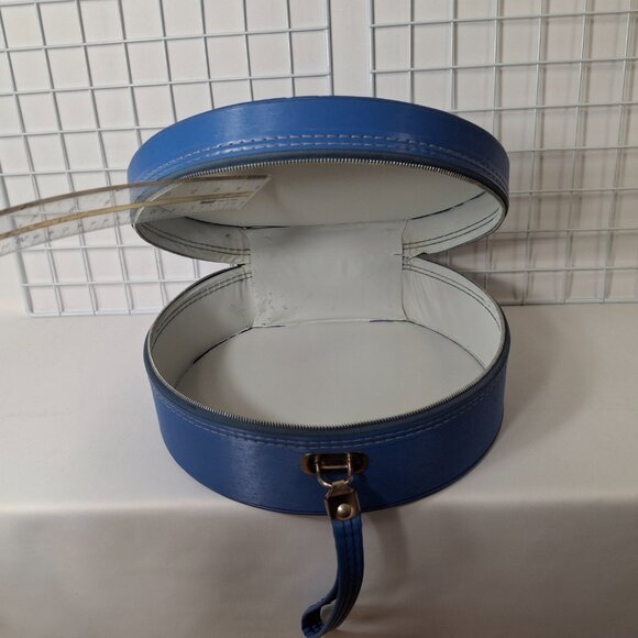 Vintage Travel Hat Box Round 1960s Suitcase Blue With 2 White Stripes - Picture 10 of 16